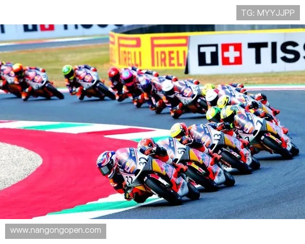 MotoGP赛季精彩纷呈 新兴车手挑战传统强队角逐总冠军