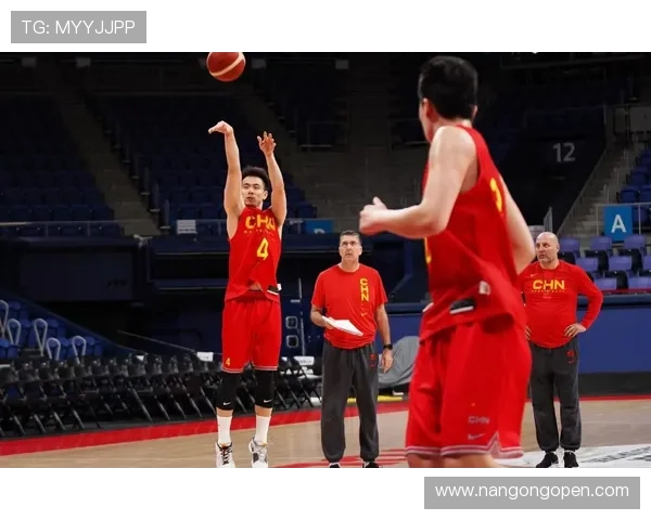 世界篮球锦标赛激战正酣 中国男篮迎战美国队力争四强